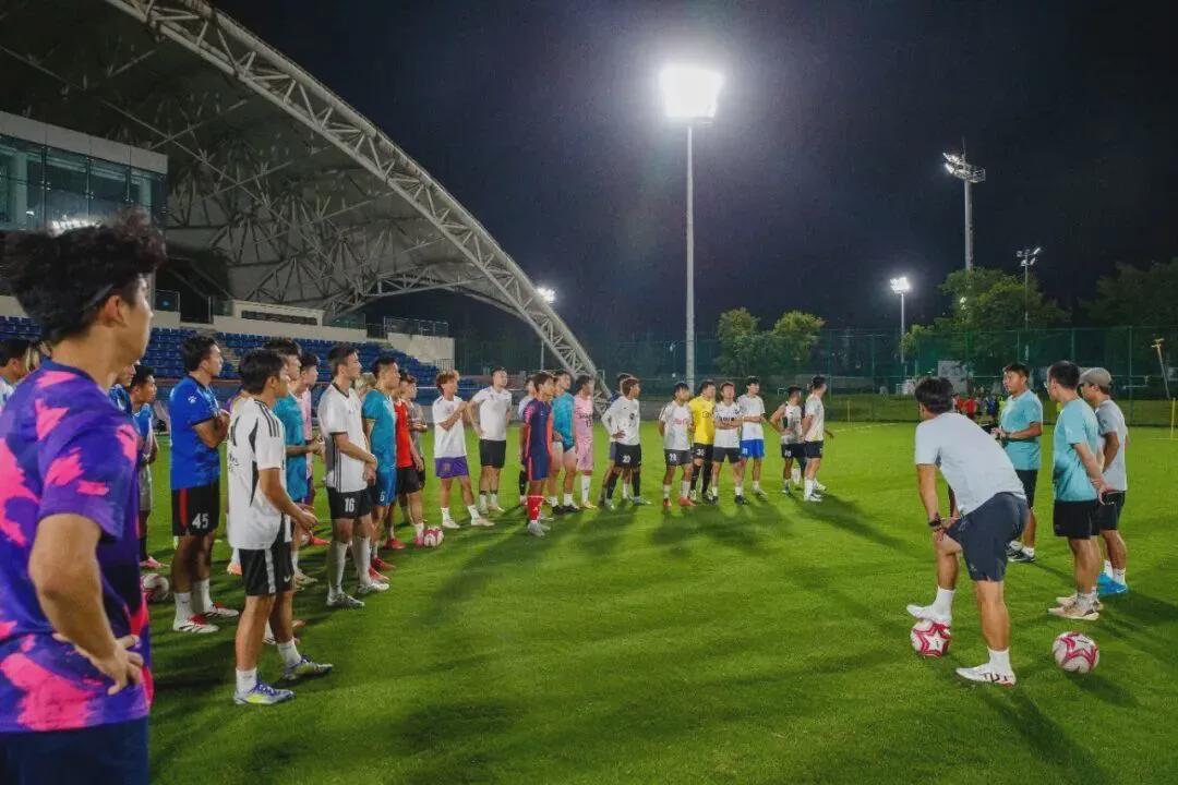 @xù宁人，看“川超”这样坐地铁！