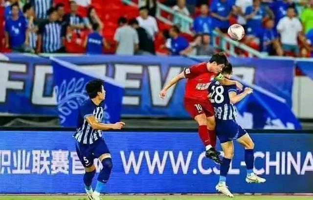 中超战报：武汉三镇2-5惨败河南队 保级形势依然严峻