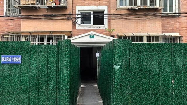 沪上小区加梯工程乱象：施工方操作奇葩，居民苦等一年未果