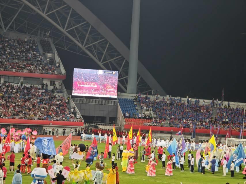 川超联赛揭幕战：成都对阵遂宁，韩红献唱开球助威