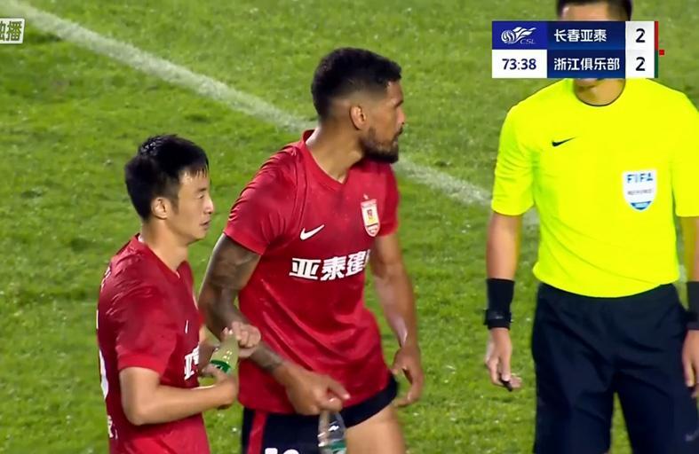 3-3！亚泰多打2人苟不住3分！米神凶猛 挪威中锋双响 彭欣力2助攻