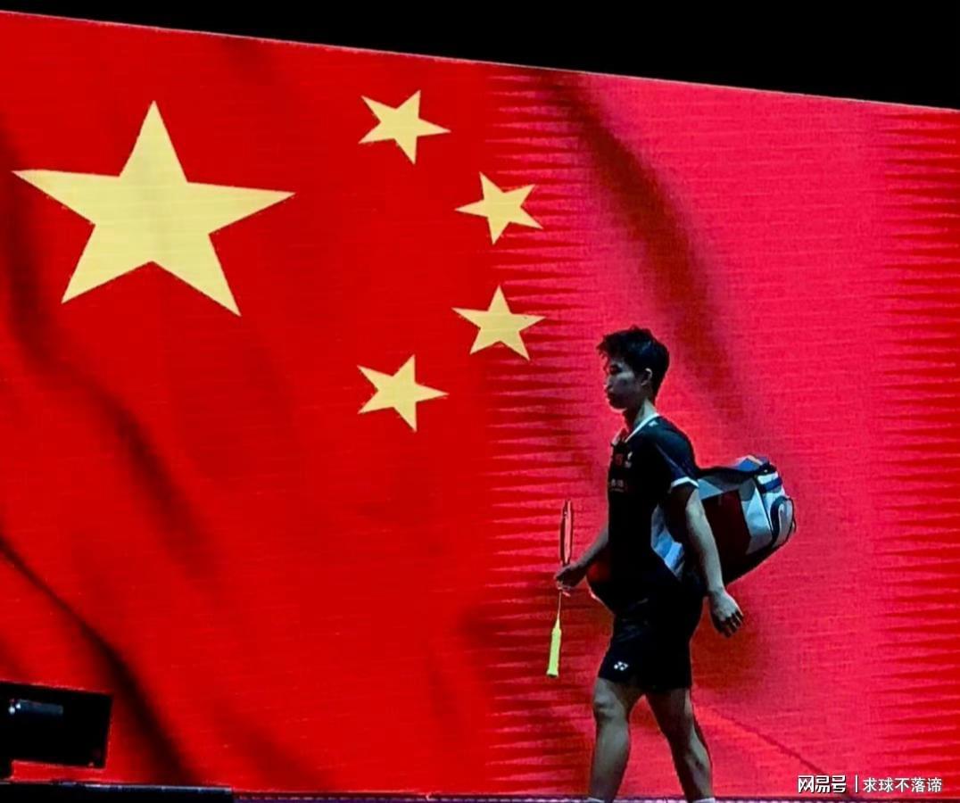2025中国羽毛球大师赛：新科世锦赛冠军0-2出局，安洗莹晋级决赛