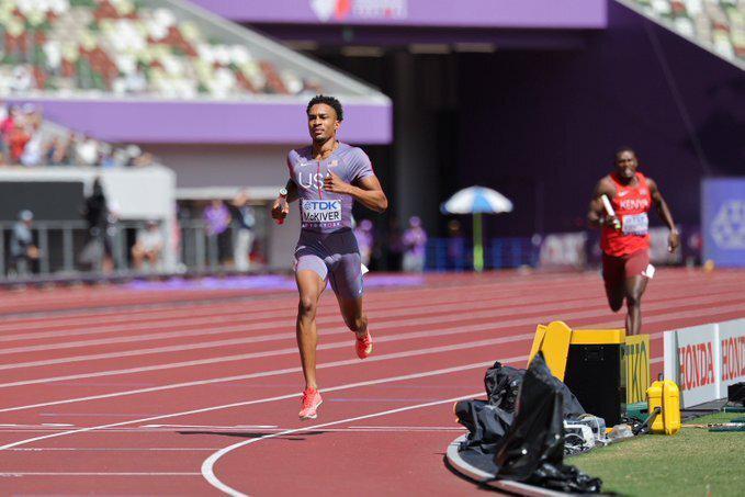 美国男子4×400接力重赛胜肯尼亚，强势晋级世锦赛决赛