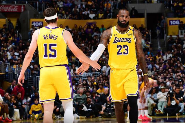 里夫斯自曝训练营受挫：防不住詹姆斯怀疑能否立足NBA