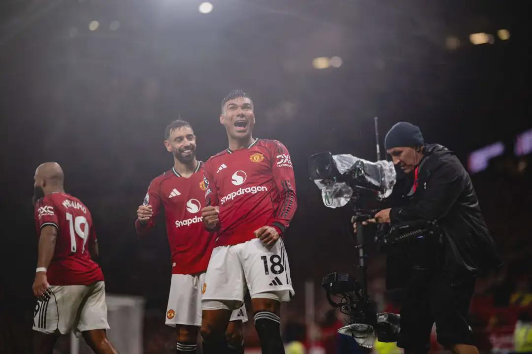 曼联2-1险胜切尔西：球员评分与战术解析