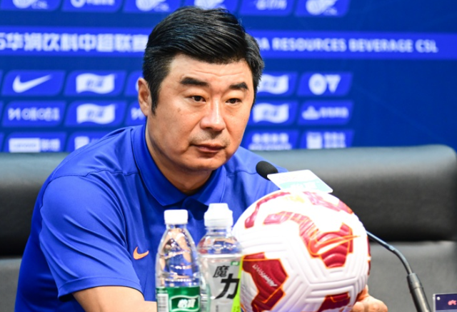 韩鹏怒批齐鲁德比：耻辱结局，吴兴涵刘彬彬演技遭质疑