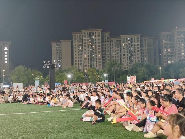 首届‘川超’联赛启幕：本土业余球员的闪耀舞台