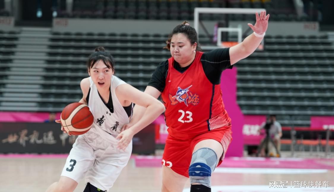 29分钟狂轰40分12板！刘禹彤成女篮新星，宫鲁鸣该后悔吗？