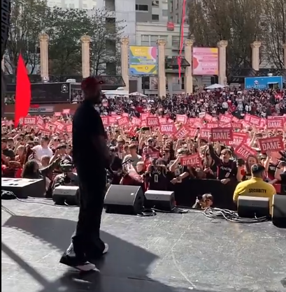 惊喜！杨瀚森和利拉德首次连线！表杨表杨，我心荡漾！