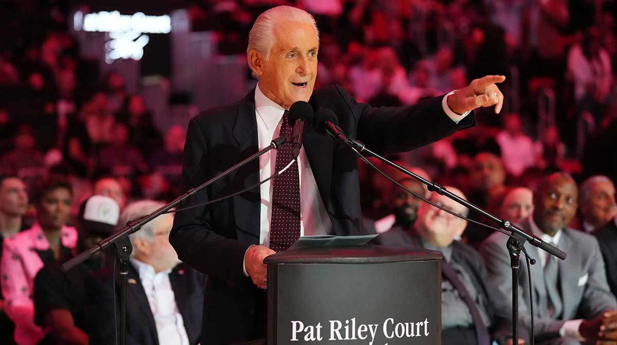 NBA最新传闻：帕特·莱利拒绝助詹姆斯交易威金斯至湖人
