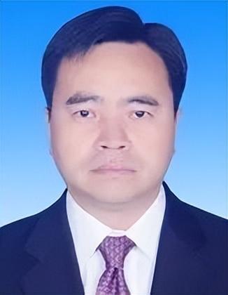 陈江照片