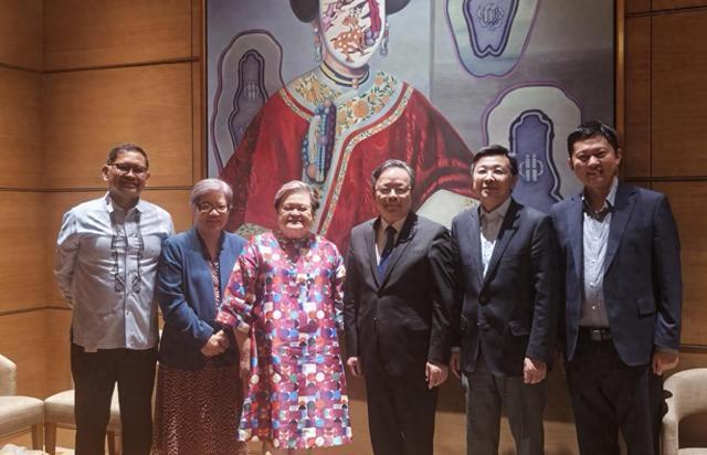 中菲南海撞船后，中国大使辞行马尼拉，马科斯面临外交考验