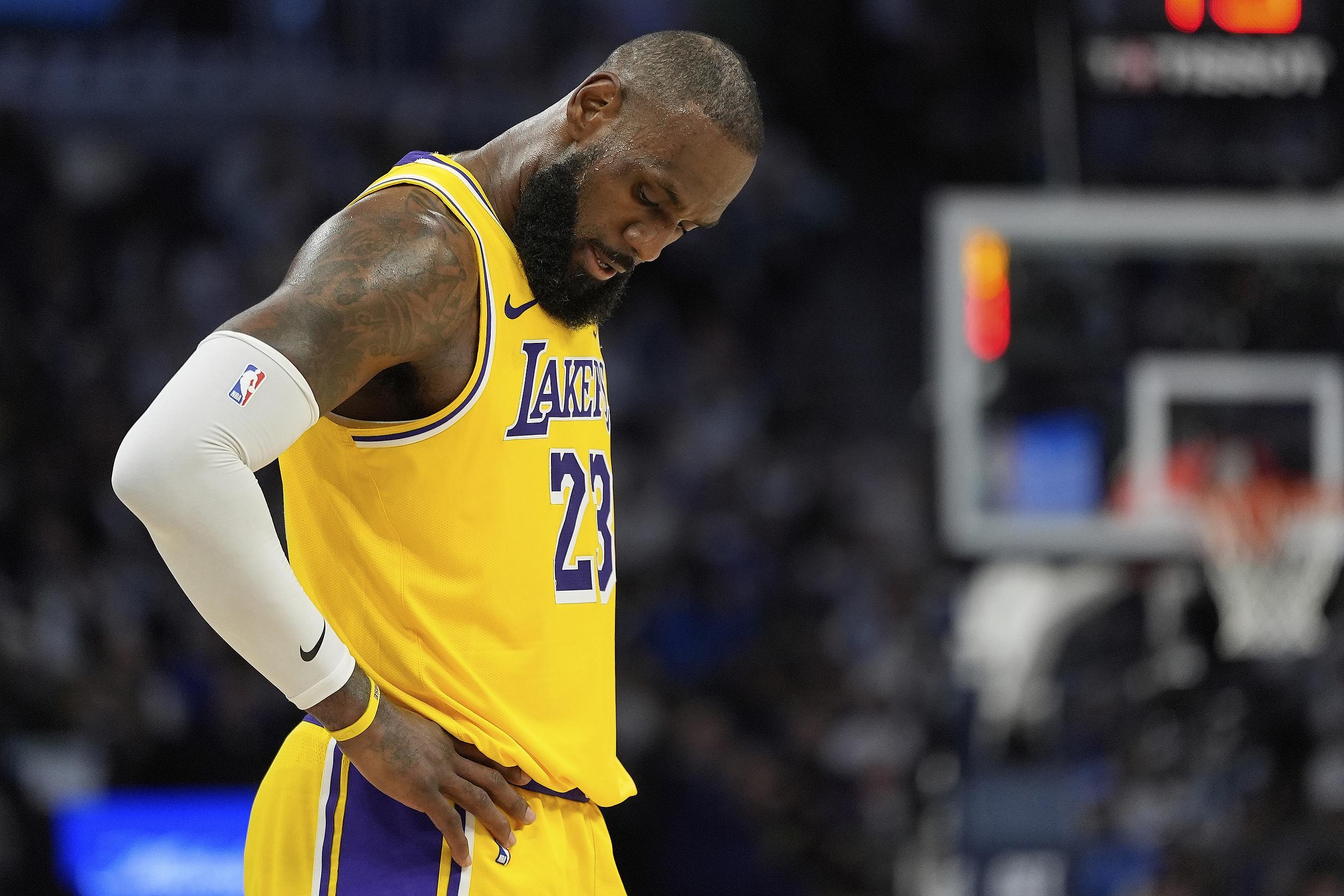 ESPN预测：詹姆斯下赛季去向，湖人成热门选项