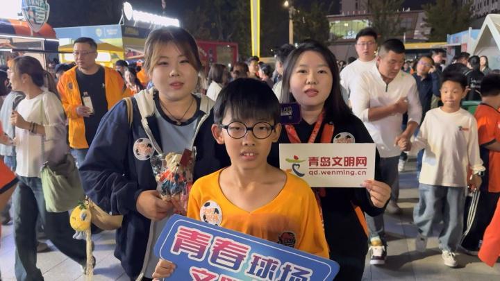 “齐鲁德比”火力全开！在青春足球场看见“文明”与“激情”的双向奔赴