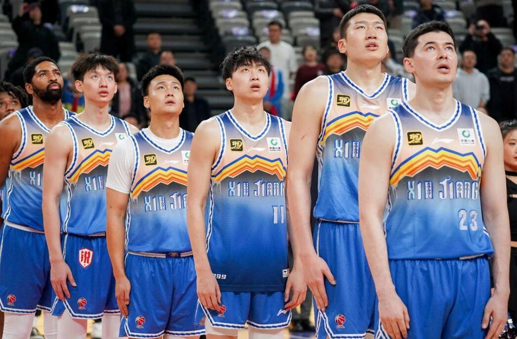新疆男篮引援新动向：2米18内线悍将或加盟，NBL表现抢眼