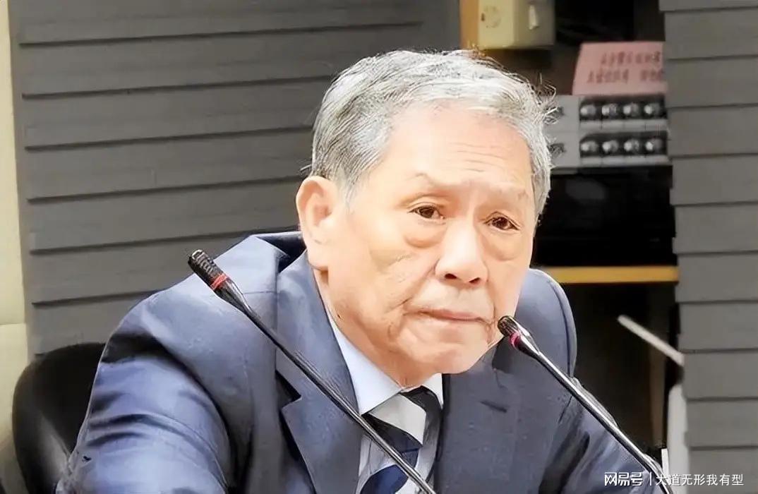 帅化民谈毛主席‘纸老虎’论：历史验证下的先见之明