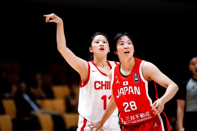 中国女篮21分惨败日本，李沅珊20分难救主，1米61小将爆发