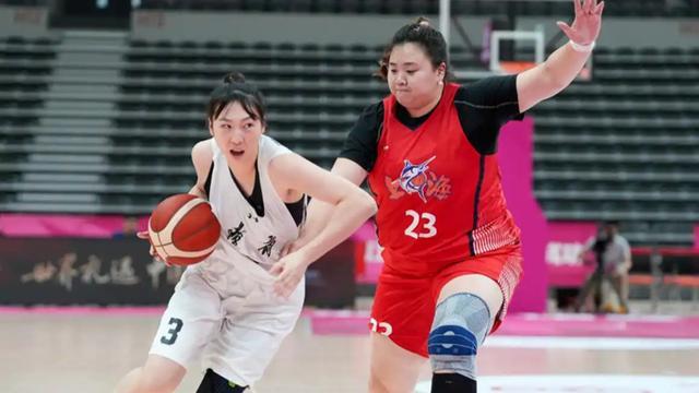 刘禹彤表现抢眼，中国女篮主帅宫鲁鸣应否重新考量？