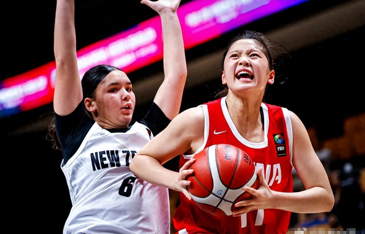 女篮新星李沅珊闪耀！8记三分狂砍38分，未来或接班李梦