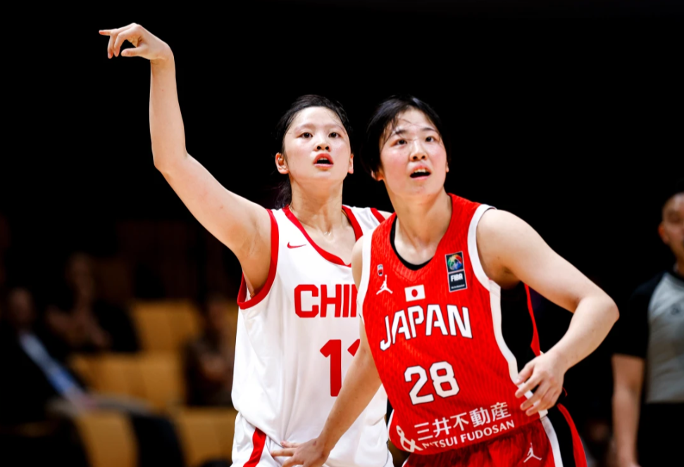 中国U16女篮惨败日本：身高优势难掩关键短板，教练选材需反思