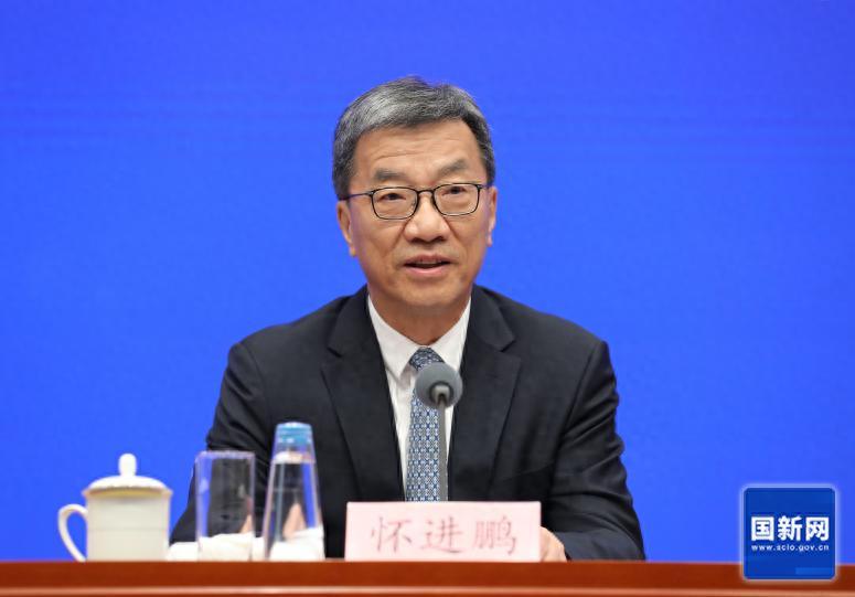 教育部部长：课间15分钟全国推广，学生活力与自信显著提升