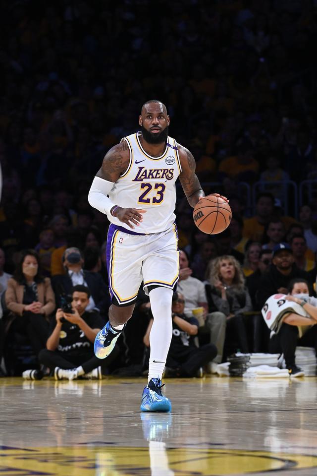 詹姆斯筹谋新篮球联赛 欲与NBA展开竞争