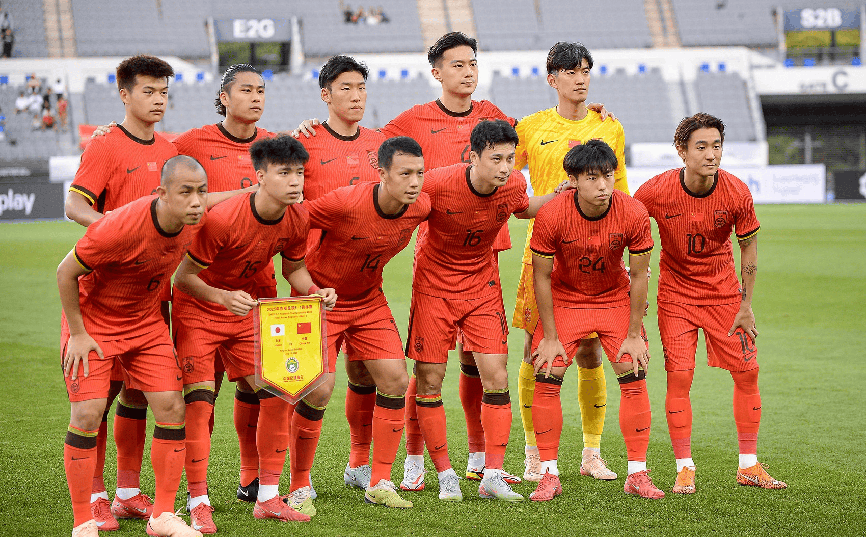 国足新帅竞选揭晓：六大洋帅入围，邵佳一高洪波未参选