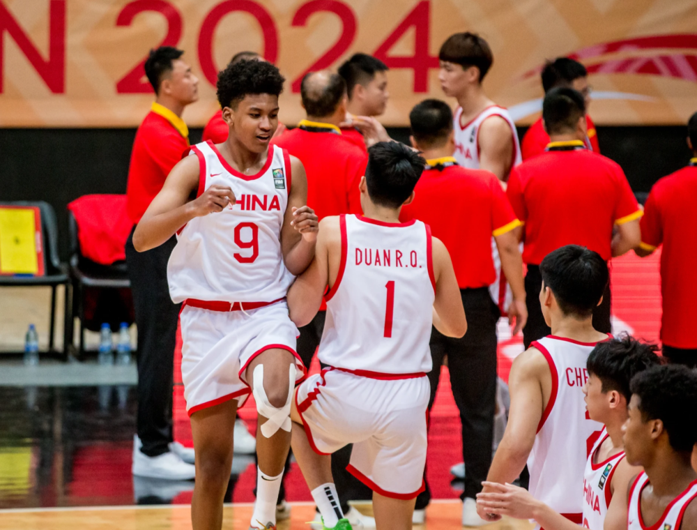 CBA下赛季四大潜力新人：国青后卫新星，外线神射，混血锋线双雄