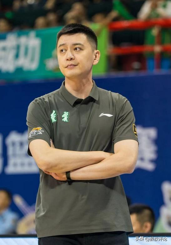 杨鸣谈辽宁男篮：球员憋劲迎战，外界质疑难挡拼搏决心