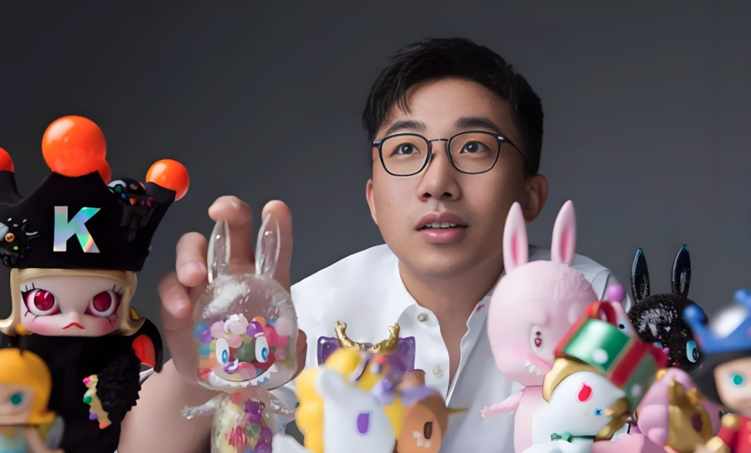 泡泡玛特创始人王宁力挺母校：西亚斯学院是一流大学