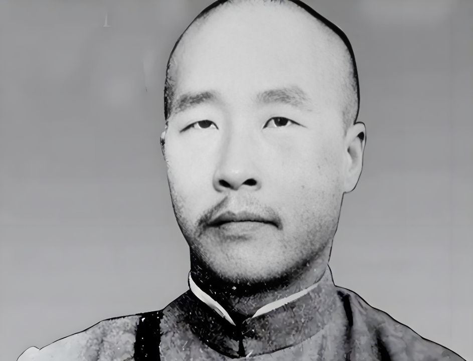 山东王韩复榘被枪毙后，他手下的四位军长，最终下场如何？