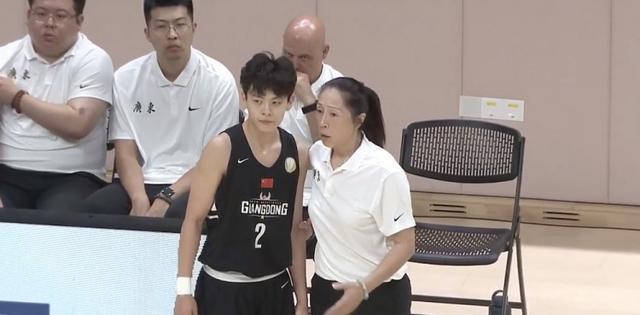 FIBA亚洲女篮联赛：东莞女篮两连胜 杨舒予陈明伶联手发威