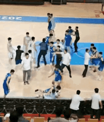 彭泓森结束8场禁赛 复出代表济南体校出战全国传统校赛