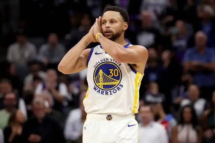 库里60小时狂赚3500万：NBA巨星的商业帝国如何炼成