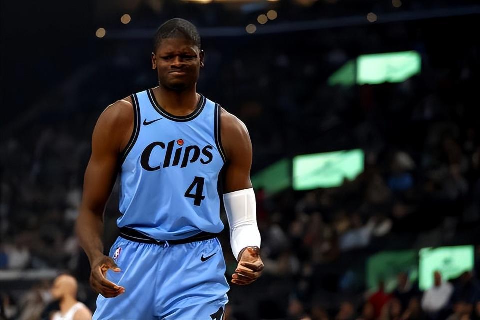 班巴签约爵士训练营合同，或转战NBA发展联盟？