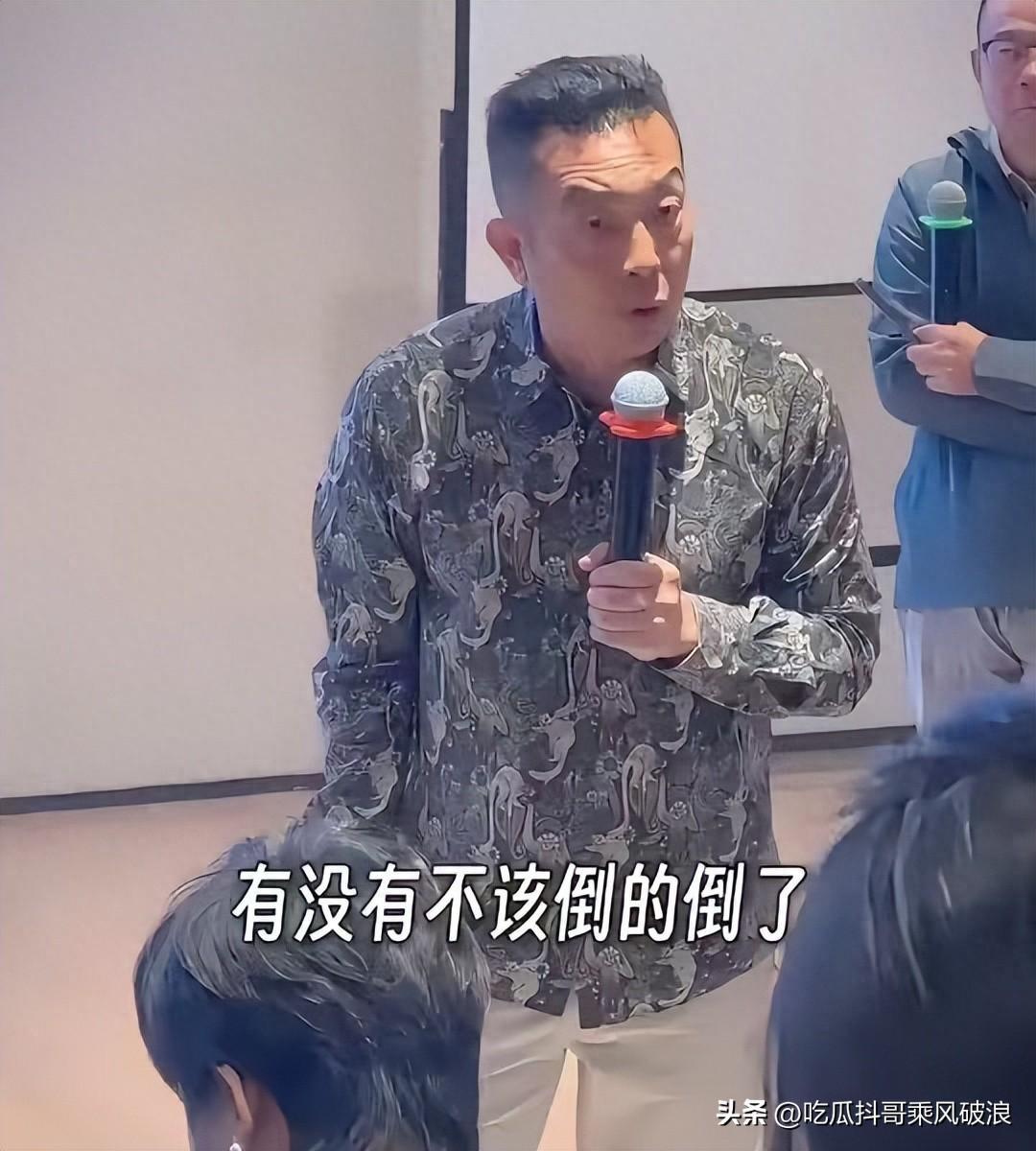 西贝这招把人看笑了，7岁小男孩非吃不可，发百元券请您进店用饭