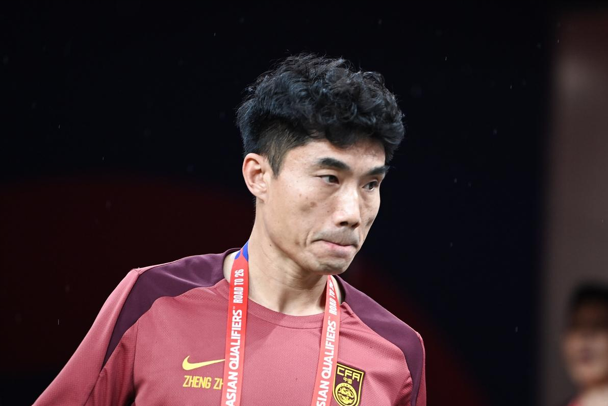 郑智：荣誉满身却争议不断，里皮如何助其逆袭口碑？