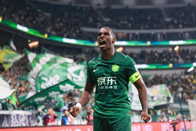 国安4-2止三连败！防线隐患凸显，法比奥破纪录难掩隐忧