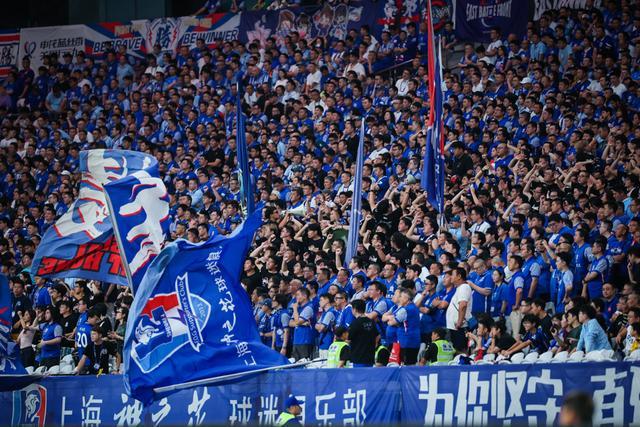 申花比赛合影