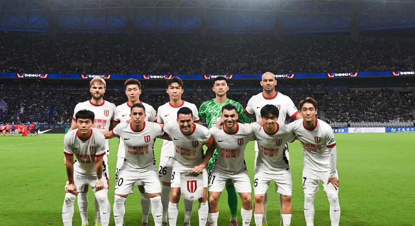 中超争冠惊天逆转：海港3-2绝杀武汉，成都3-3痛失榜首
