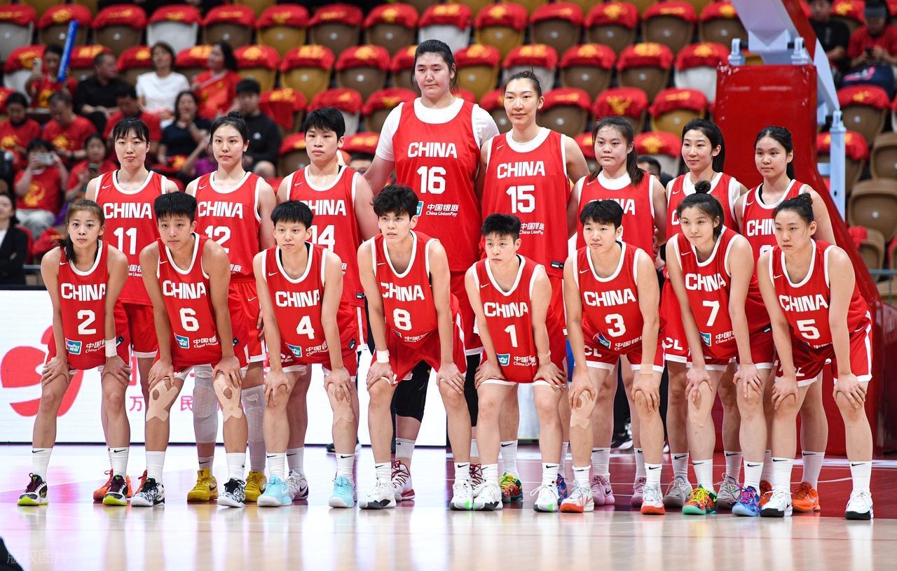 中国女篮调整在即：3人或离队，王治郅接任主帅呼声高，李梦或赴欧