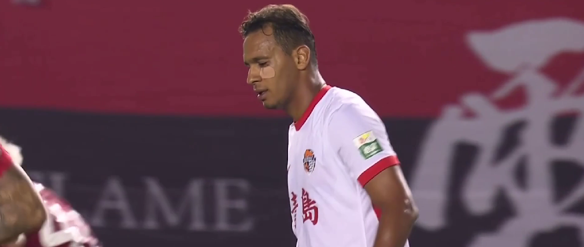2-2绝平！亚泰逆境翻盘，谭龙艾菲尔丁成救世主