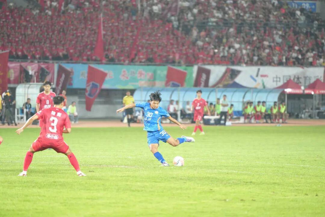湘超联赛：岳阳队上半场围攻未果，0:0悬念待解