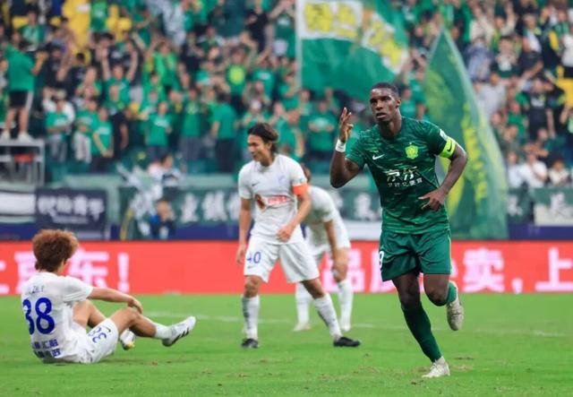 国安4-2胜大连止连败 法比奥帽子戏法追平队史纪录