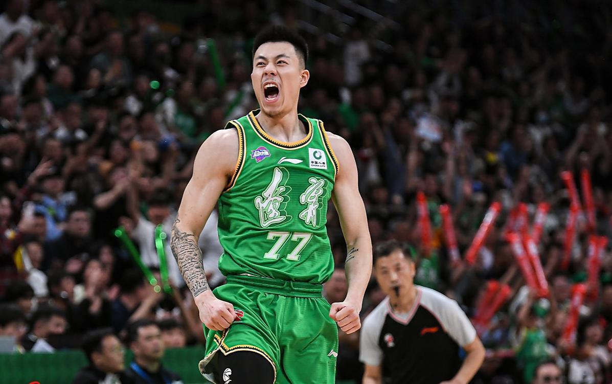 辽篮新星崛起！25岁俞泽辰接班张镇麟，锋线新核心诞生