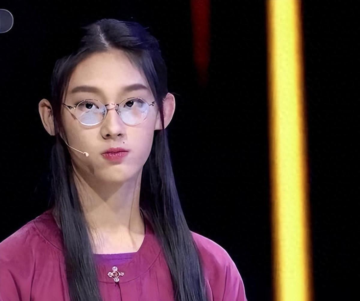 事实证明，“消失”多年的清华才女武亦姝，证实了董卿当年没说错