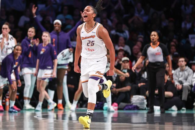 WNBA半决赛惊天逆转：山猫第三节领先却遭水星末节31-13翻盘晋级