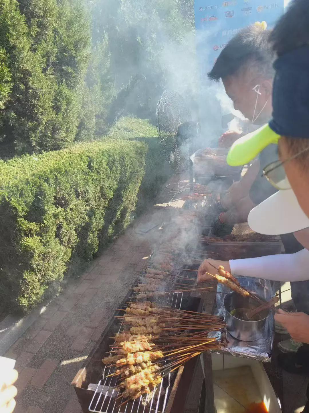 东北烧烤的秘密，都藏在马拉松里