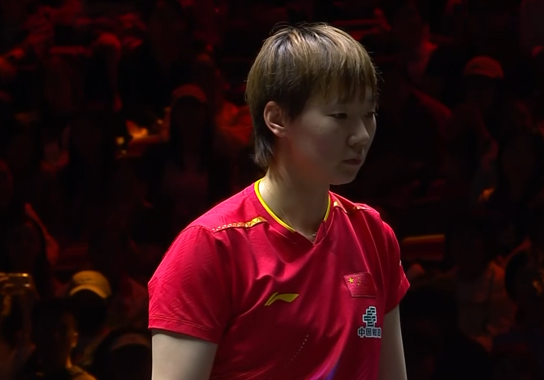 王曼昱3-0完胜何卓佳！关键分掌控力强，第三局碾压式晋级32强