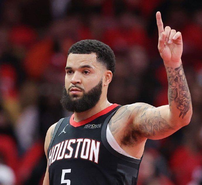 NBA休赛期伤病潮：火箭范弗利特赛季报销，灰熊三内线倒下